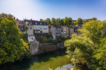 Obraz premium En visite à Oloron-Sainte-Marie en France
