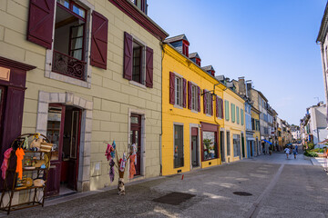 En visite à Oloron-Sainte-Marie en France