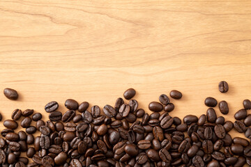 コーヒー豆　木目背景