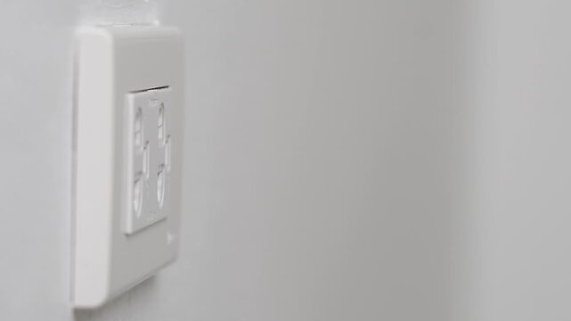 Home phone battery charger plug