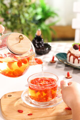 Xinjiang Wolfberry Goji Berry Tea Pouring Ceremony with Glass Teapot and Dried Fruit Health Benefits
