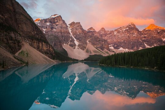 lake louise banff national park
