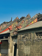 Figurines On Roof Of Baoguang Temple , Chengdu, Sichuan, China  . Chinese Architecture
