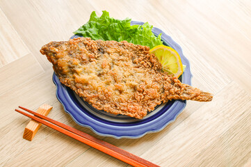 リベイクしたカレイの唐揚げ