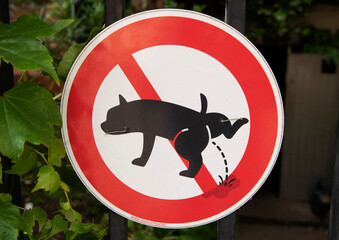 Panneau interdiction d'uriner chiens