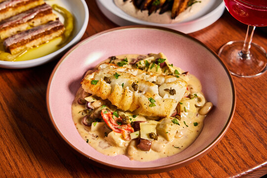 Delicate Fish Fillet in Creamy White Sauce