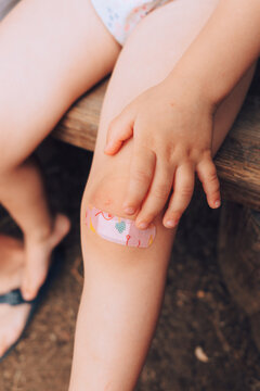 injured knee from play