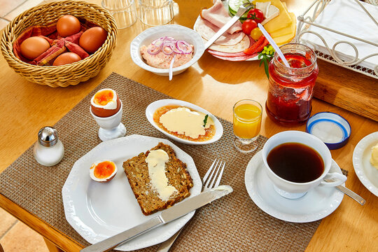 fr&uuml;hst&uuml;ck bei....