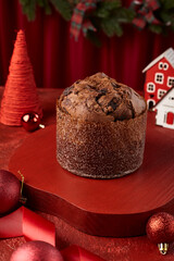 christmas panettone red theme