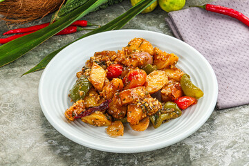 Potato with bell pepper and gravy
