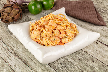 Pasta spaghetti with prawn and cream