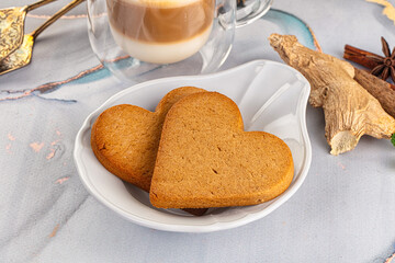 Sweet ginger cookies for snack