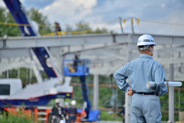 工事工程を管理する現場監督