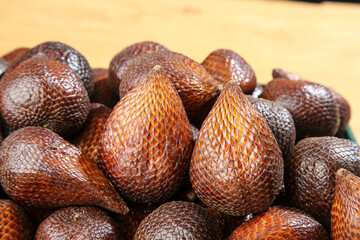 Fresh Snakeberry Exotic Tropical Fruit from Yunnan - Scaled Brown Asian Delicacy