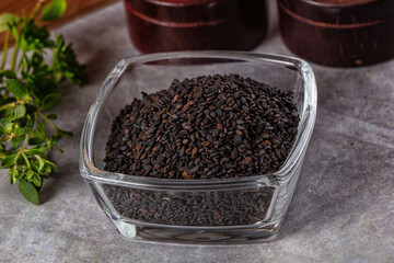 Black raw dry sesame seeds