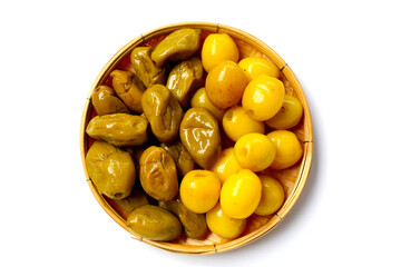 Pickled olives with jujube fruits