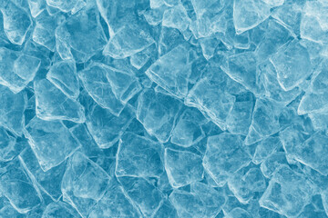 Obraz premium Ice Crystals's cool Pattern: A captivating arrangement of ice crystals create a frosty and textured surface, showcasing their delicate patterns and icy textures, all in a soothing monochrome tone.