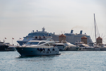 Mandraki Marina Yachts