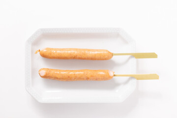 ソーセージ串（調理前）