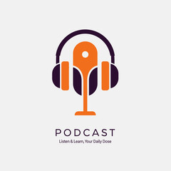 Obraz premium Simple podcast logo concept featuring a stylized microphone inside headphones. Flat vector icon or sign for an audio broadcast, show, or daily learning dose
