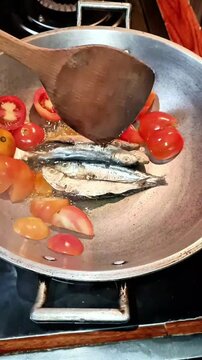 &ldquo;Cooking Tuyo in a Pan &ndash; Filipino Breakfast Dish&rdquo;
