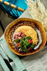 omelet with roast beef and tomatoes