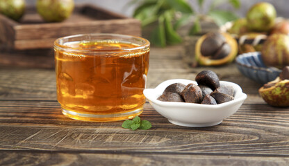 Camellia Seed Oil and Seeds - Environmentally Friendly Natural Harvest Tea Oil Extract with Sunshine Lighting