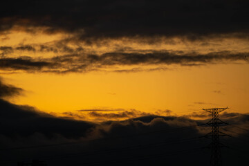 석양과 전신주