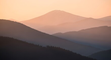 Obraz premium Sunrise Mountain Range View.