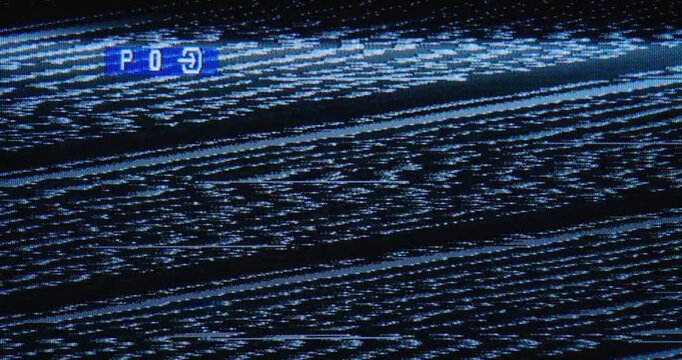 EN: No signal CRT glitch loop with static flicker and analog distortion.
ES: Glitch CRT sin se&ntilde;al en bucle con parpadeo est&aacute;tico y distorsi&oacute;n.
