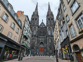 Fototapeta premium Clermont Ferrand Cathedral with gothic towers in France