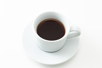 コーヒーカップに入ったコーヒー　白バック