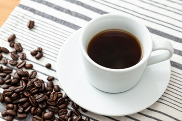 コーヒー豆とコーヒー