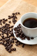コーヒー豆とコーヒー