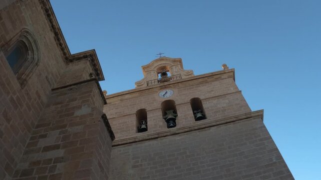 La Catedral de la Encarnaci&oacute;n de Almer&iacute;a es una catedral cat&oacute;lica romana de la ciudad, sede de la Di&oacute;cesis de Almer&iacute;a. Magn&iacute;fico ejemplo de arquitectura g&oacute;tica
