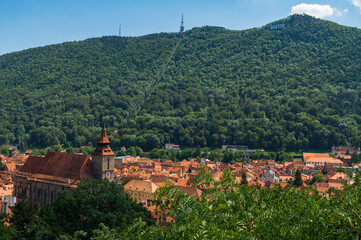 Panorama Braszowa z widokiem na Czarny Kościół i wzgórze Tampa, Rumunia © smoku7979