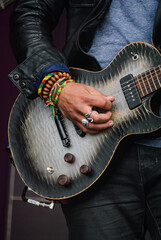 Henen & The Milay Band en concert au parc Foch 2014