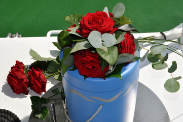 Urnenbestattung außerhalb der 3 Meilen Zone #Seebestattung mit der Ausfahrt. 