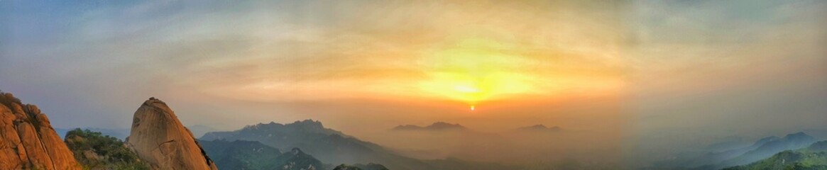 Obraz premium sunset in the mountains