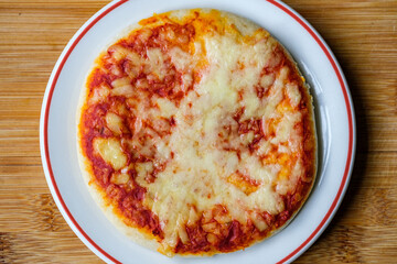 Italian Style Cheese and Tomato Margherita Pizza