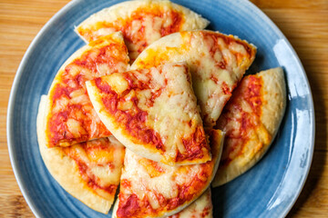 Italian Style Cheese and Tomato Margherita Pizza