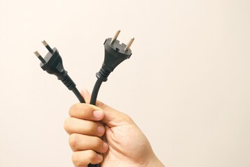 The power plug has a fuse to prevent short circuits for safety.