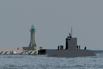 SUBMARINE - A warship ORP ORZEŁ (ORP Eagle) of the Polish Navy sails to sea port © Wojciech Wrzesień