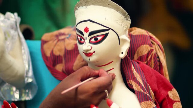 Chokkhu Daan | Making of Traditional Goddess Durga Idol. These idols are made for Durga Puja at Kumartuli, the biggest festival of Kolkata, West Bengal
