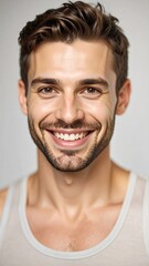 Obraz premium Happy man smiling warmly