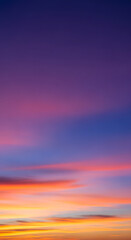 Fototapeta premium Serene Purple Sunset A Calming Phone Wallpaper with Vibrant Colors and Peaceful Horizon