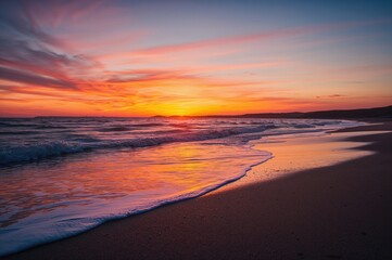 Obraz premium Evening Glow Over the Upper Coastline of the Peninsula