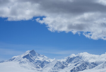 Obraz premium mountains and clouds