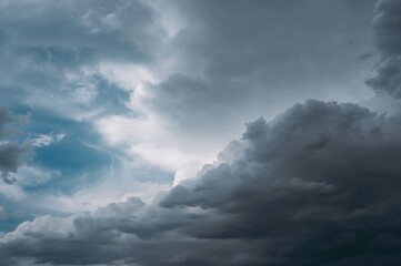 Dark gray storm clouds signaling impending rain, ideal for weather-themed backgrounds.