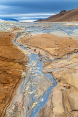 Zone géothermale de Hverir, paysage irréel digne d'une autre planète, dans le nord-est de l'Islande